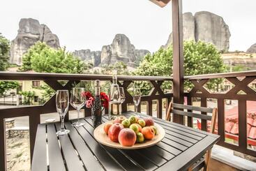 هتل آپارتمان Meteora Heaven And Earth Kastraki   Adults Only