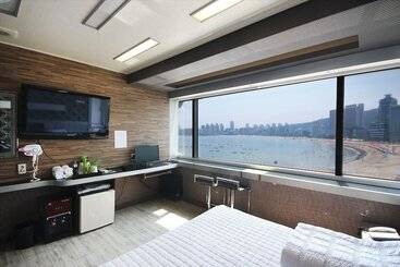 모텔 Busan Gwangalli Q