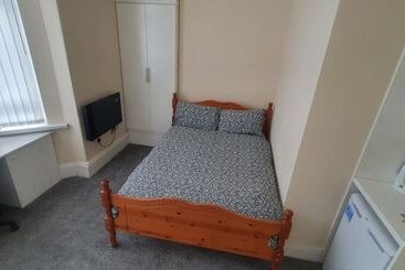 إقامة Remarkable 3 Bed House In Wallsend
