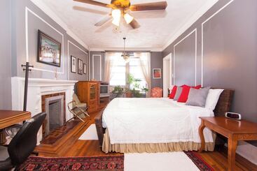 مبيت وإفطار Saint Nicholas Inn Guesthouse