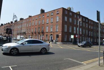 Blue Horseshoe   Hostel