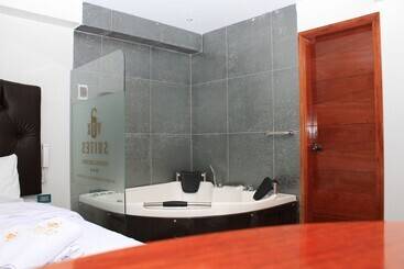 Golden Vox Hotel Suite