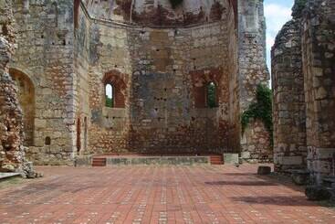 فندق فئة نجمة واحدة Kayaona