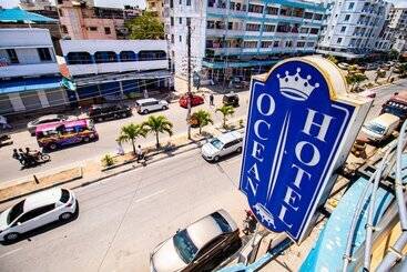 בית מלון כפרי Ocean Crown