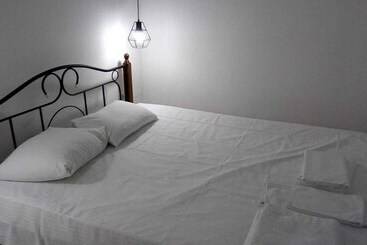 酒店 Returning Brotherhood Dme