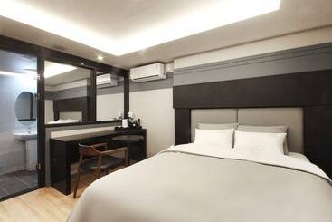 فندق على الطريق Busan Beomildong Laon