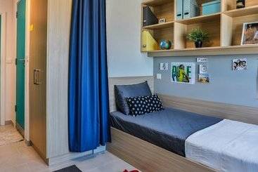 پانسیون Ensuite Rooms And Studios   Dubai