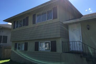 פנסיון Lucy Star Home By Elevate Rooms