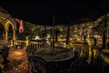 مبيت وإفطار Inn At St James Court