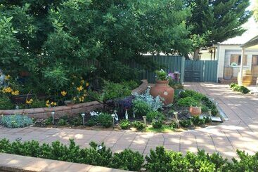 Hahndorf Oak Tree Cottages