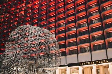 هتل Fairmont Century Plaza Gold Experience