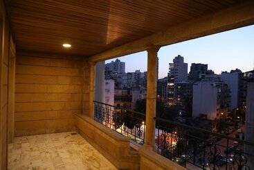 هتل آپارتمان Viccini Suites