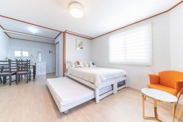 Ganghwado Petite Pension