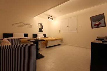 מוטל Daejeon Cherry