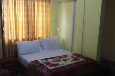 پانسیون Green Glass Guest House