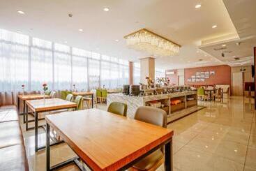 Hanting Hotel Nanjing Aoti Center