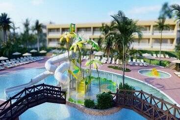 酒店 Estival Park Marena