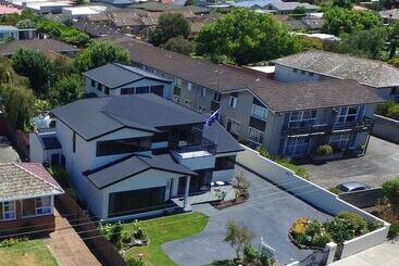 شقة Birchwood On The River