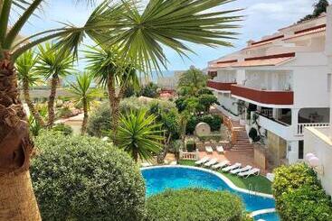 آپارتمان‌های توریست‌ها Los Palmitos Peñiscola