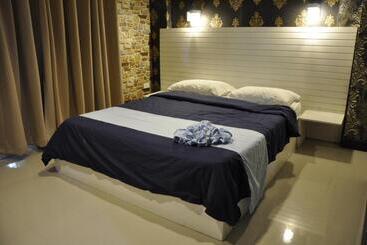 בית מלון כפרי Angeles Palace