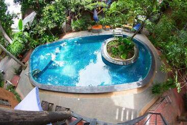 酒店 Hern Lhin Natural Resort