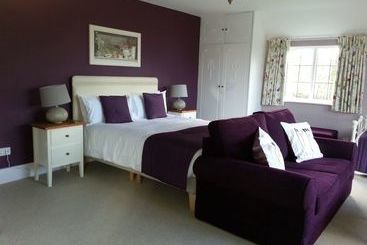 هتل Little Forest Lodge