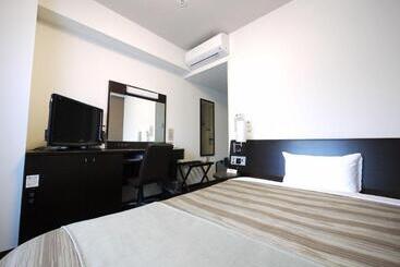 בית מלון כפרי Route Inn Satsumasendai