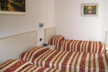 בית מלון כפרי Scano Comfort Inn