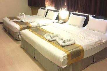 호텔 Uptown Imperial