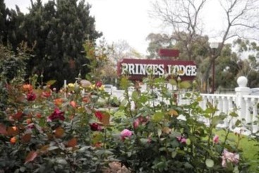 Princes Lodge Motel