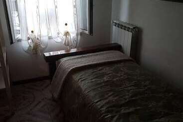 ベッドアンドブレックファースト Maya