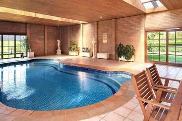 住宿加早餐  Strathearn Park Lodge