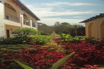 هتل El Pueblito Iguazu