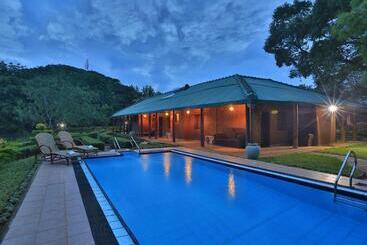 호텔 Grand & Gangula