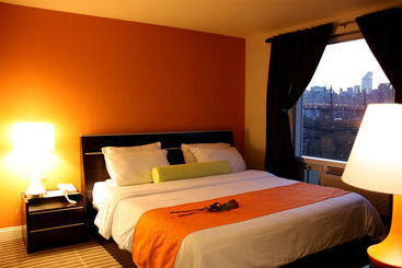 هتل Howard Johnson By Wyndham Long Island City