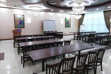 호텔 Khorezm Palace