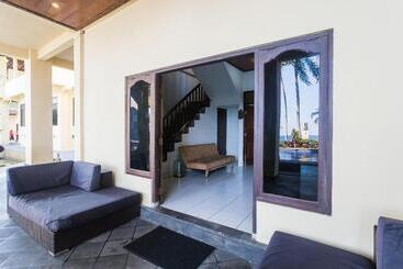 ホテル Villa Matanai