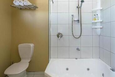 מוטל Blenheim Spa Motor Lodge