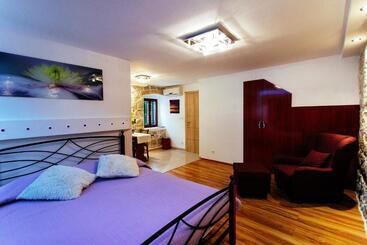 پانسیون House Sandra