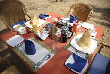 渡假胜地 Neeleshwar Hermitage