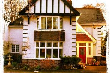 The Stanage Bed And Breakfast