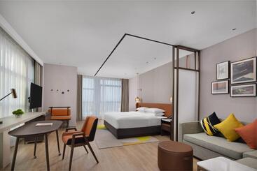 בית מלון כפרי Home2 Suites By Hilton Guiyang Airport