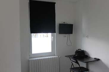 فندق Hôtel Et Restaurant De La Gare Torigny Les Villes