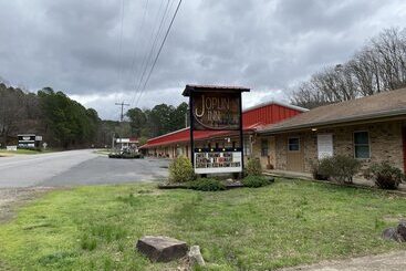 هتل آپارتمان Queen Guest Room Located At The Joplin Inn At The Entrance To Mountain Harbor, Just 2 1/2 Miles From