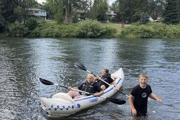 Сельский дом Rogue River Resort