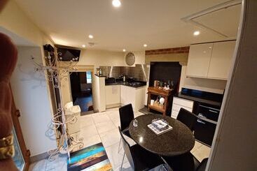 Cozy Cottage Retreat Less Than A Mile From Haworth