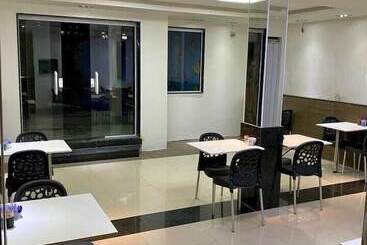 여관 Pousada Sol Da Manhã