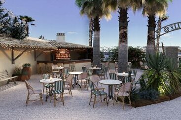 Villa Camille Hotel & Spa