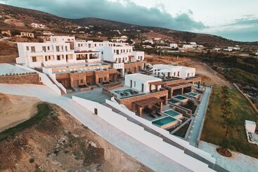 فندق Kouros Blanc Resort & Suites