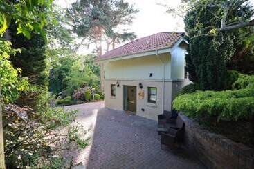 פנסיון Ailim House Serviced Cottage